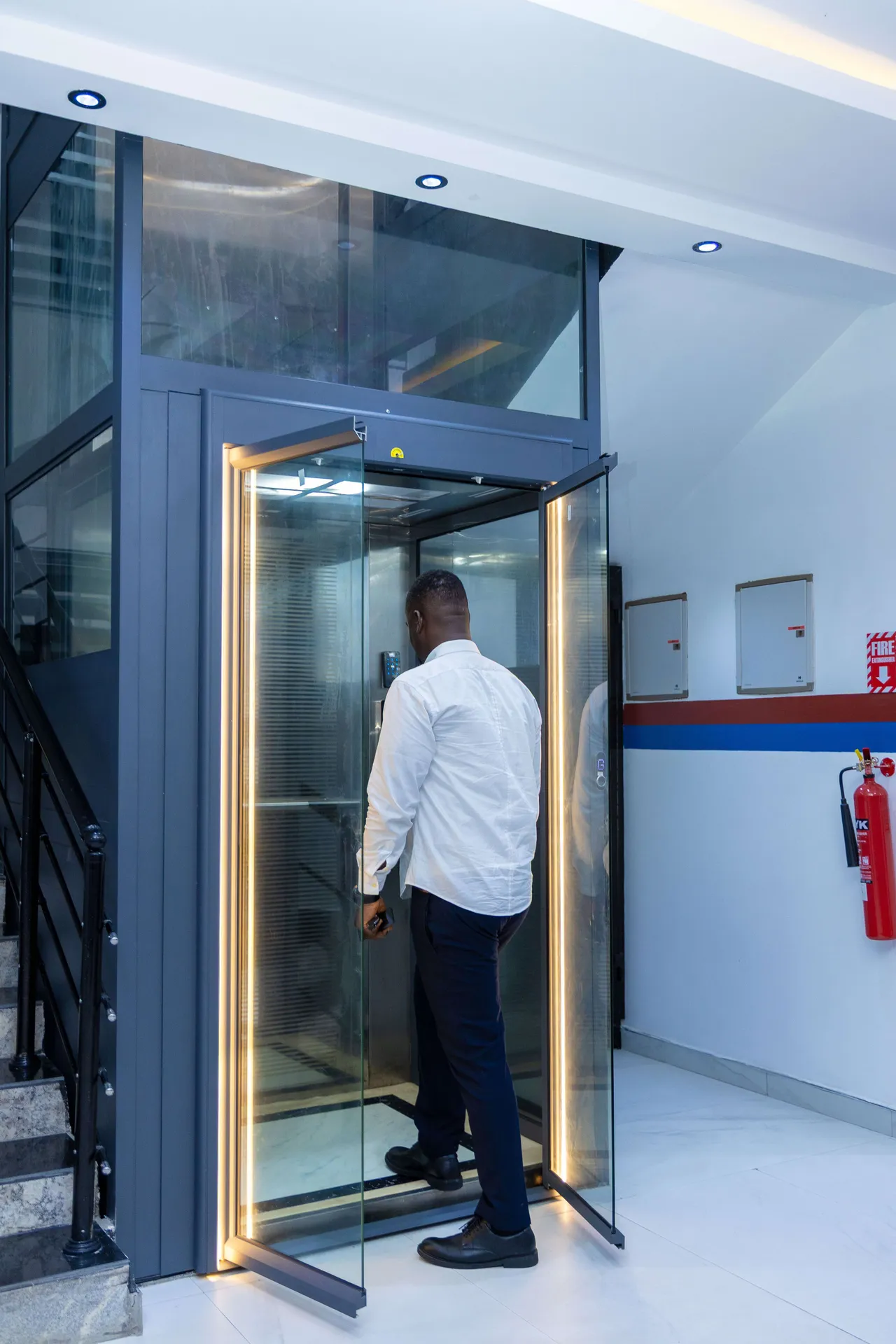 The clinic lift